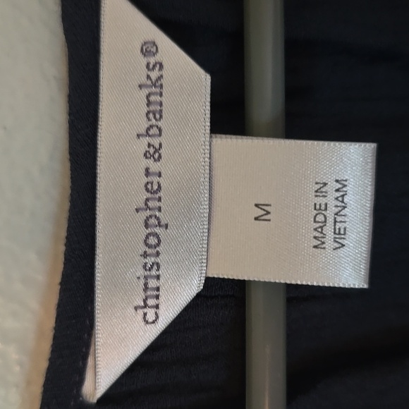 Christopher & Banks Navy Embroidered Top Size Medium - Picture 6 of 8